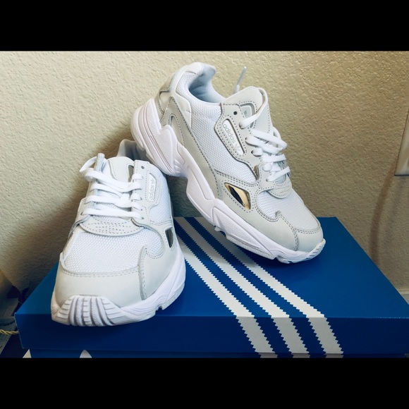 adidas falcon white size 5
